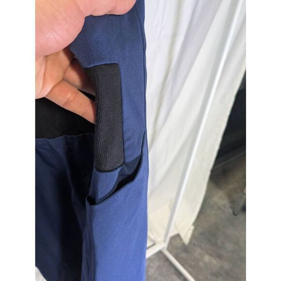 Valencia Sleeveless Knee-length Sheath Dress Round Neckline Concealed Zipper Clo - Picture 5 of 7